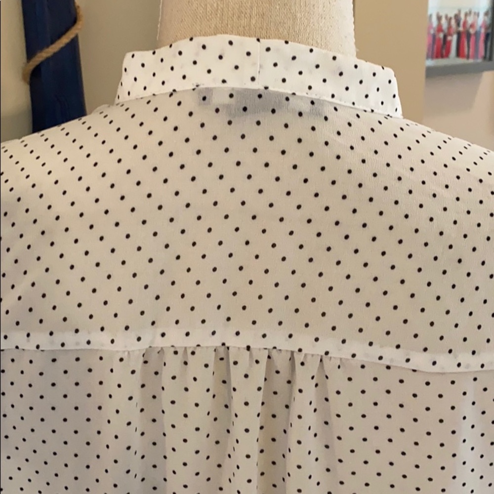 Women button down top - Picture 4 of 5